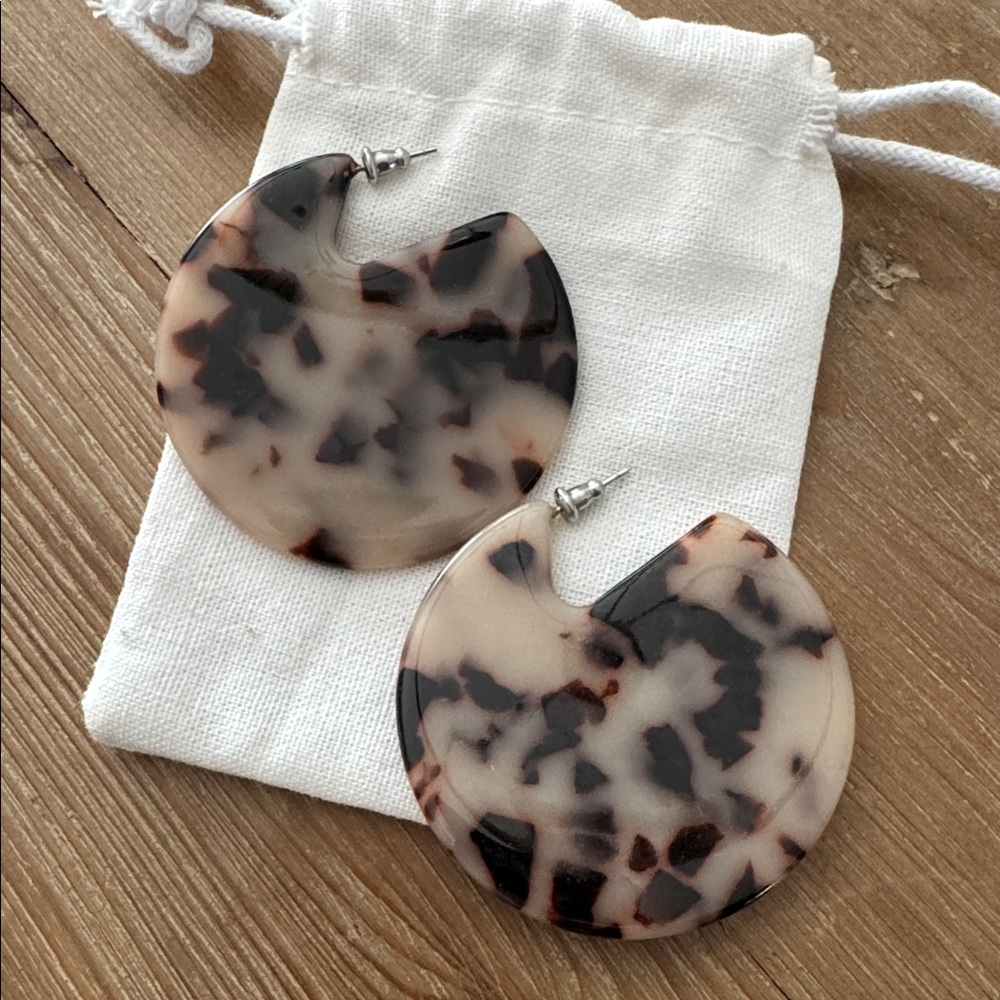 MACHETE Clare Earrings - Picture 2 of 5